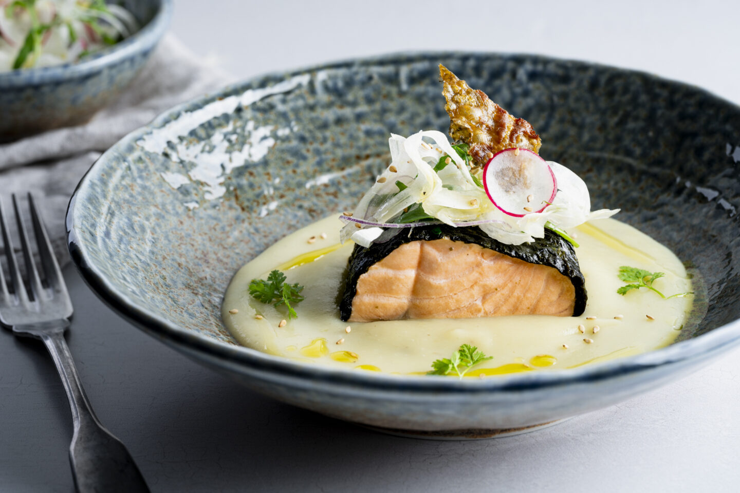 Salmon with Nori Fennel Radish 00092